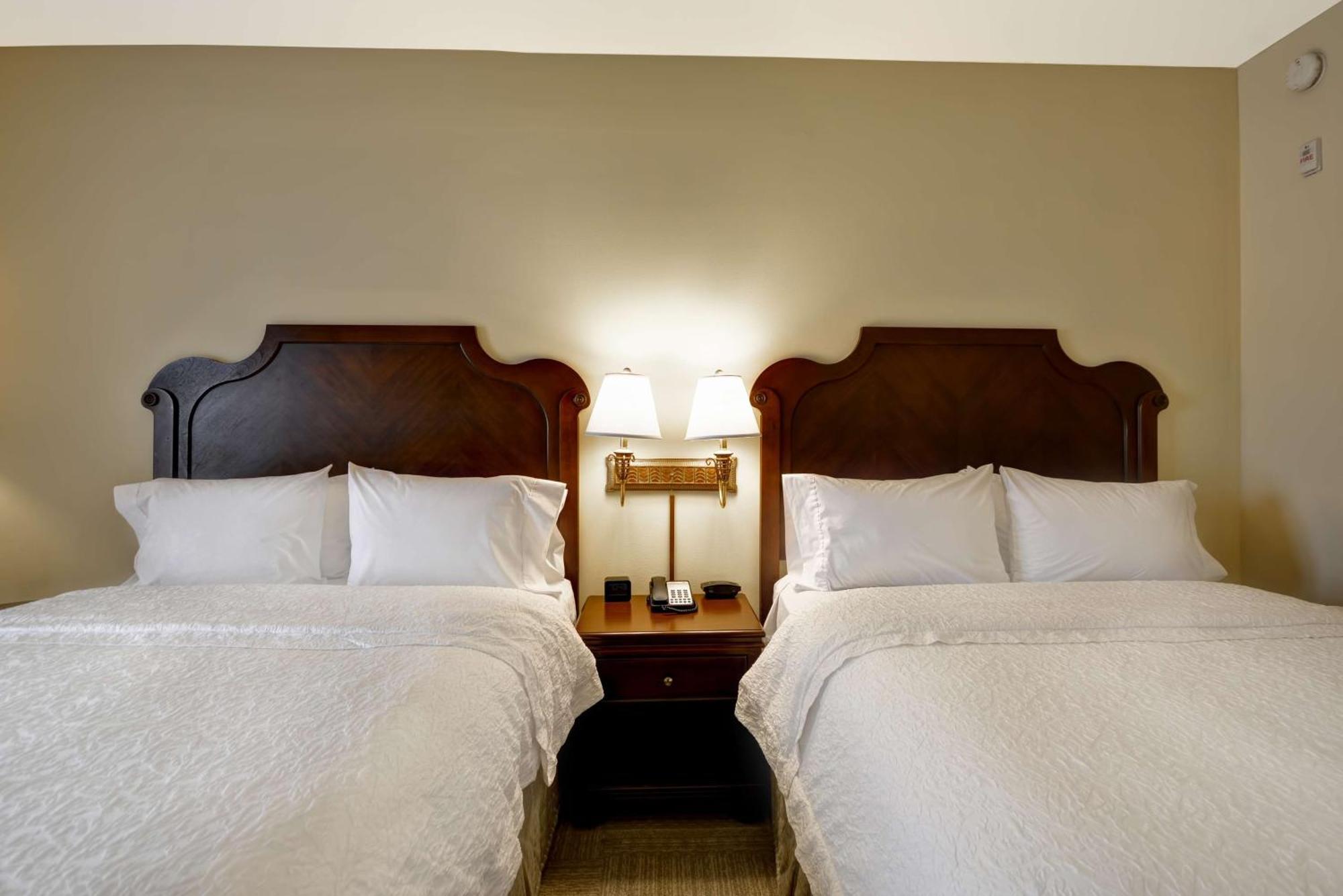 Hampton Inn & Suites Savannah Historic District Buitenkant foto