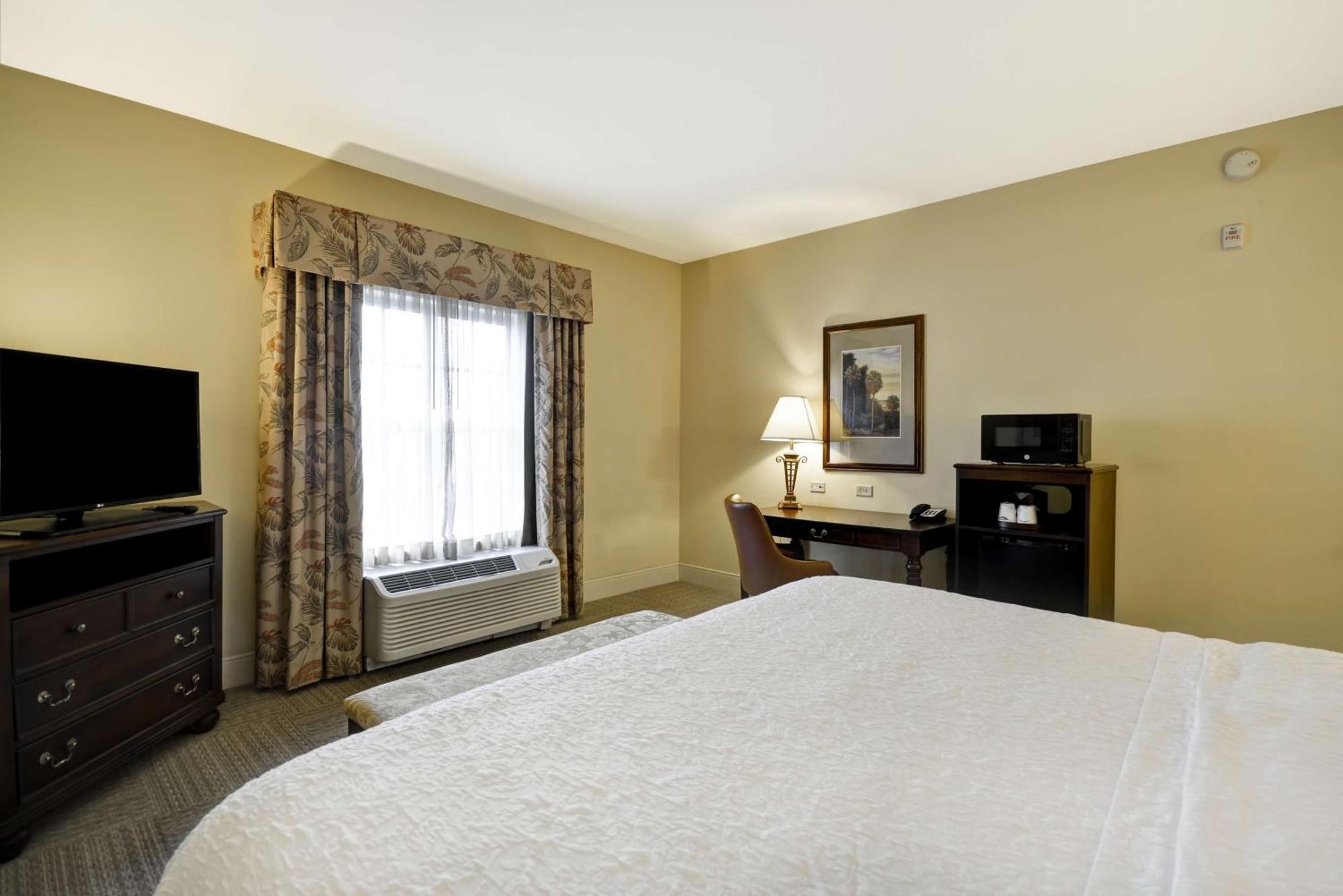 Hampton Inn & Suites Savannah Historic District Buitenkant foto