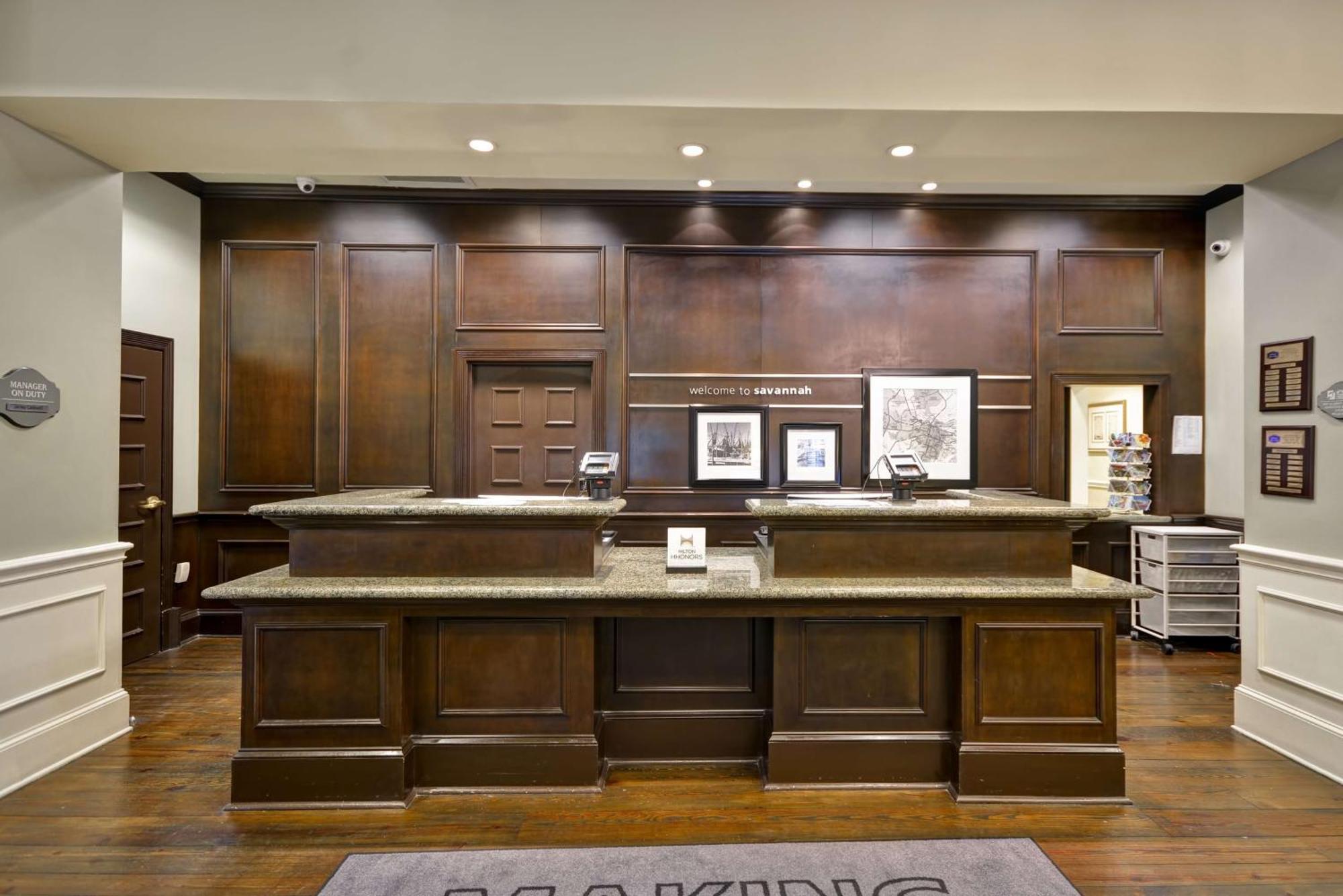 Hampton Inn & Suites Savannah Historic District Buitenkant foto