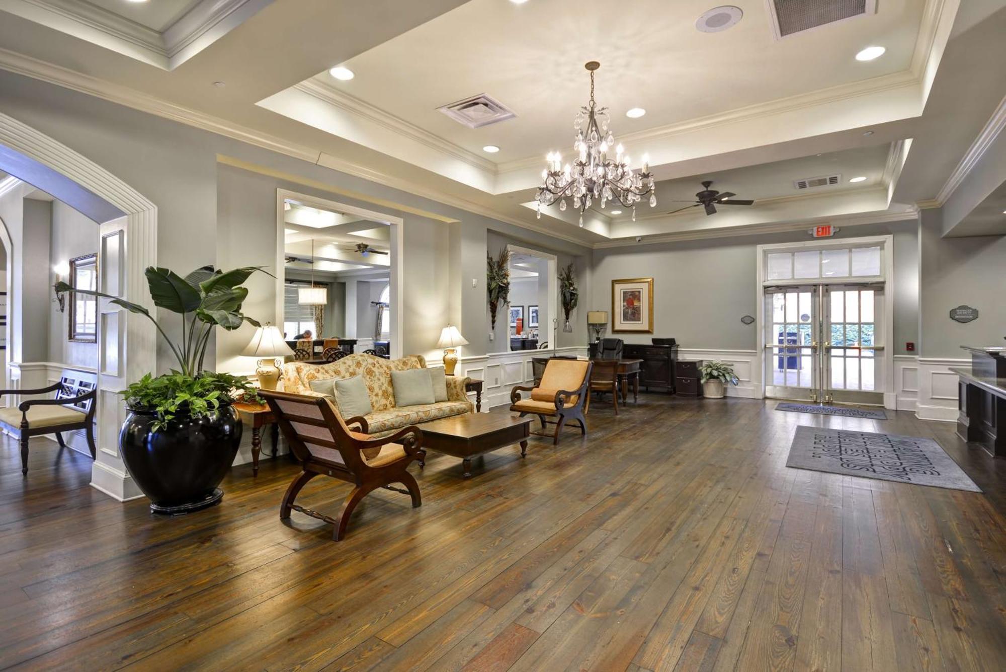 Hampton Inn & Suites Savannah Historic District Buitenkant foto